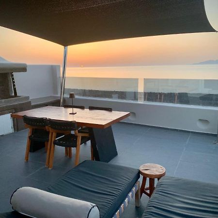Incognito Beach Villa Santorini Kamári Extérieur photo